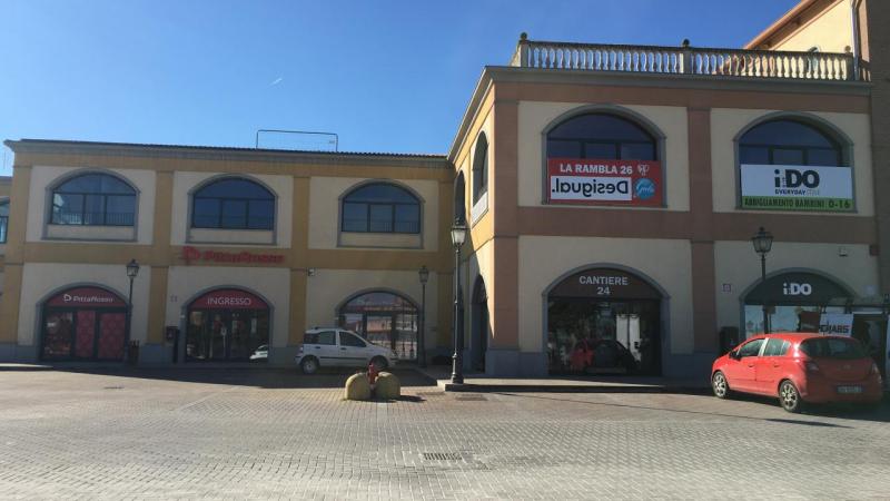 Locale Commerciale In Vendita FOIANO DELLA CHIANA Via Duca